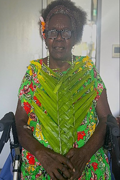 Betty (Mabo) Tekahika - Dancer